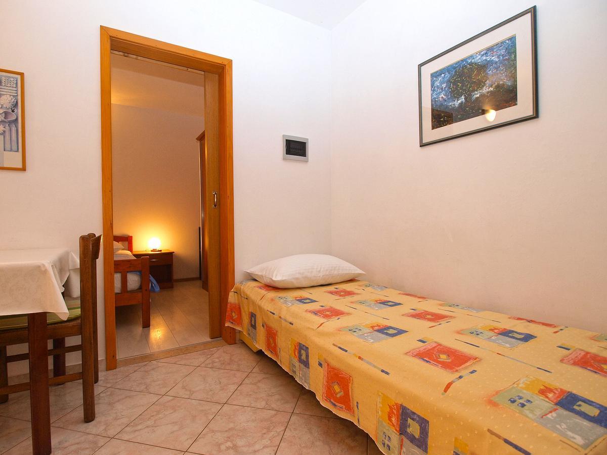 Apartment Elda 1455 Fazana Bagian luar foto